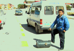 Otomobilin LPG tüpü patladı