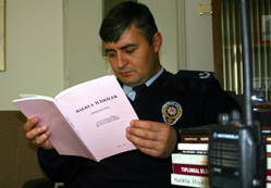 Emniyet'te  akademisyen polisler