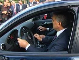 Cumhurbaşkanı Gül direksiyon salladı