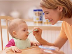 Tombul bebek sağlıklı bebek demek değil