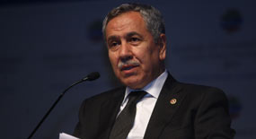 Bülent Arınç'tan Rumlara gözdağı