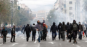 Yunanistan'da işsizlik yüzde 4,4 arttı