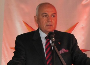 Kabakcı, cıvadan etkilenen öğrencileri ziyaret etti