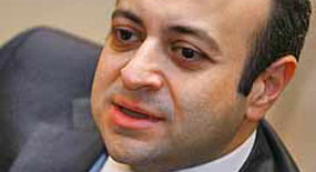 KKTC Başbakanı, Bağış'ı kabul etti