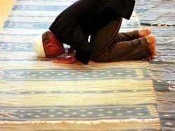 Okulda namaz kılınır mı