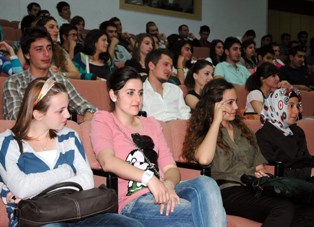 İletişimcilere oryantasyon eğitimi