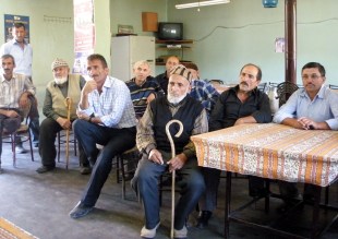 THK üyeleri, köy köy gezerek çalışmaları anlatıyorlar