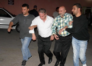 Çaldıkları salçaları yarı fiyatına sattılar