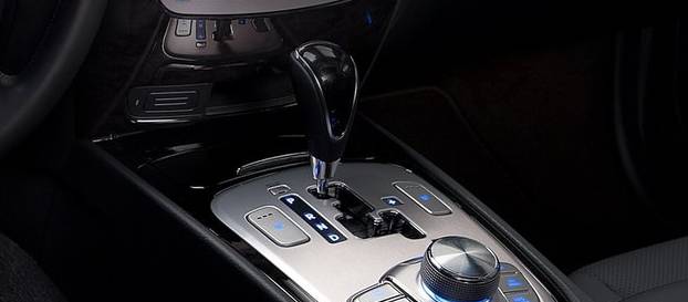 Hyundai 10 vitesli şanzıman üzerinde çalışıyor