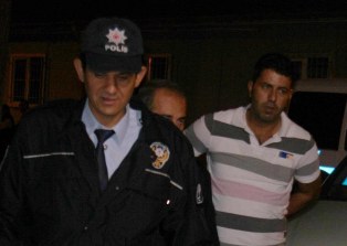 Kız arkadaşı gelince intihardan vazgeçti