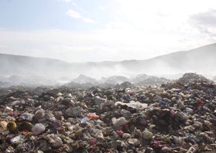 Çöplükte büyük tehlike!