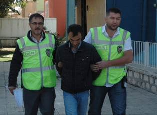 Kafası iyi olunca izlemek için araçları yakmış