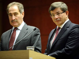 Davutoğlu ile Günay Hansarayı'nı gezdi