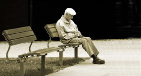 Yaşlılara yönelik istismar artıyor