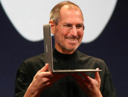 Apple'ın eski CEO'su Steve Jobs öldü!