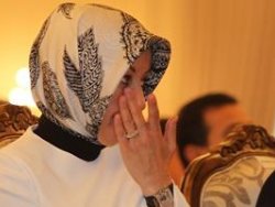 First Lady gözyaşlarını tutamadı