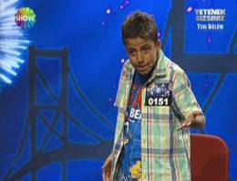 Yaptığı taklitler gülmekten kırdı