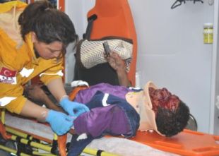Vidanjör alt geçide uçtu: 2 yaralı