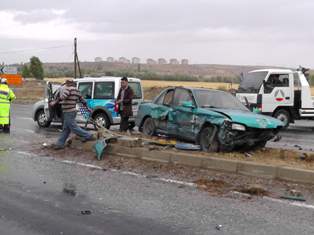 Beyşehir'de trafik kazası: 2 yaralı