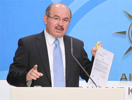 'Meclis'te türban yasasına gerek yok'