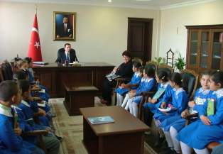 Öğrencilerden Kaymakam Işık'a ziyaret
