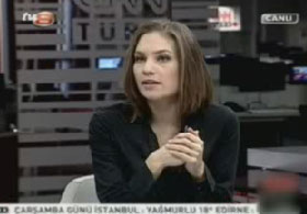 Okan CNN Türk Spikerini Ti'ye Aldı!