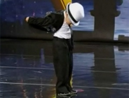 Hülya ve Acun'u kendinden geçirdi VİDEO