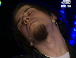 Aref'in şovu değil sanki korku filmi