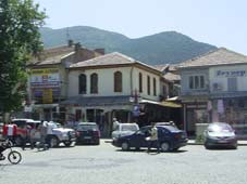 Üç büyük ilçenin neden adı yok?
