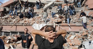 Van'da 7,2 büyüklüğünde deprem