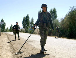 Şemdinli'de askere pusu: 3 şehit