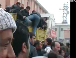 Van depreminde yardım rezaleti