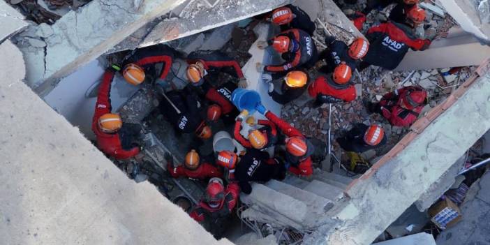 Muhammed'in cansız bedeni enkazdan çıkarıldı