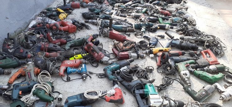 Ankara polisi çalıntı 380 adet elektrikli inşaat malzemesini tek tek buldu