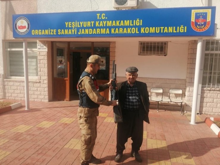 Tüfek hırsızları yakalandı