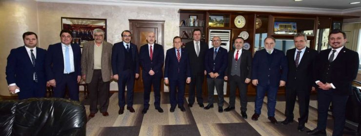 Gürcistan'ın Trabzon Başkonsolosu Japaridze TTSO'yu ziyaret etti: