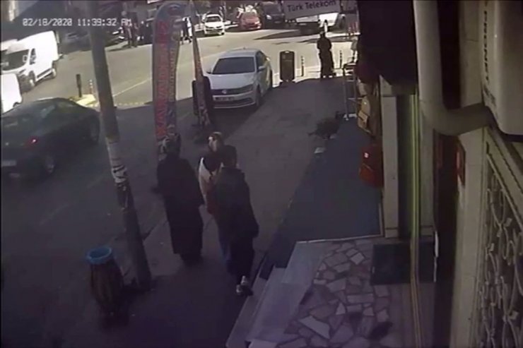 Kağıthane’de yankesicilik yapan 10 yaşındaki çocuk vatandaşlar tarafından yakalandı
