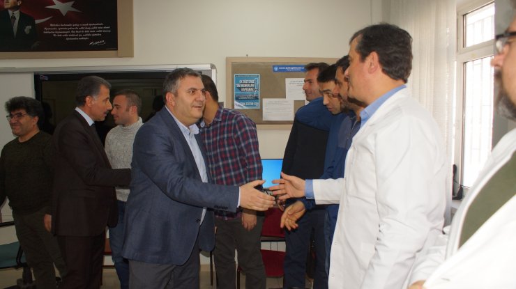 Başkan Demirbaş öğrenim gördüğü okulu ziyaret etti