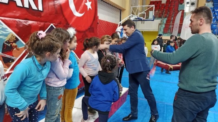 Valilik Kupası şampiyonları ödüllendirildi