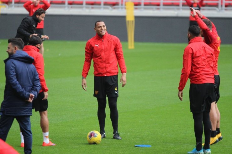 Titi: "En fazla puanı toplayıp Göztepe’yi daha yukarılara taşımaya çalışacağız"