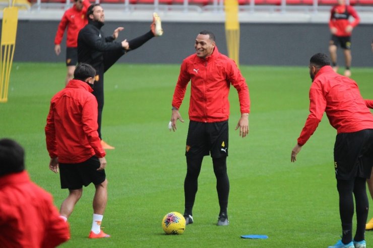 Titi: "En fazla puanı toplayıp Göztepe’yi daha yukarılara taşımaya çalışacağız"