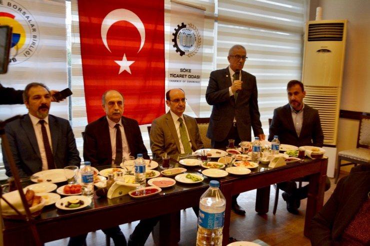 Söke Ticaret Odası’ndan 30 yılını doldurmuş üyelere plaket