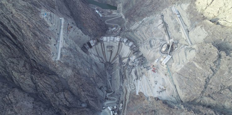 Yusufeli Barajı'nın dörtte üçü tamamlandı