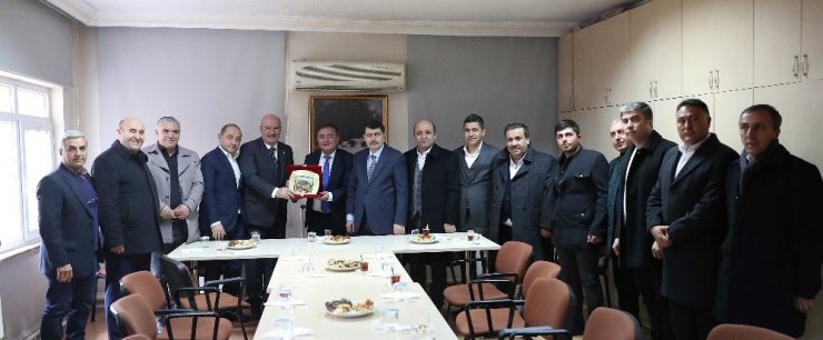 Baran ve Şahin, hurdacıların problemlerini dinledi