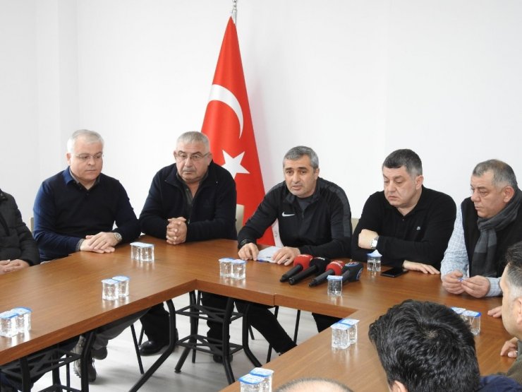 Düzcespor’da Mustafa Sarıgül resmen dönemi başladı