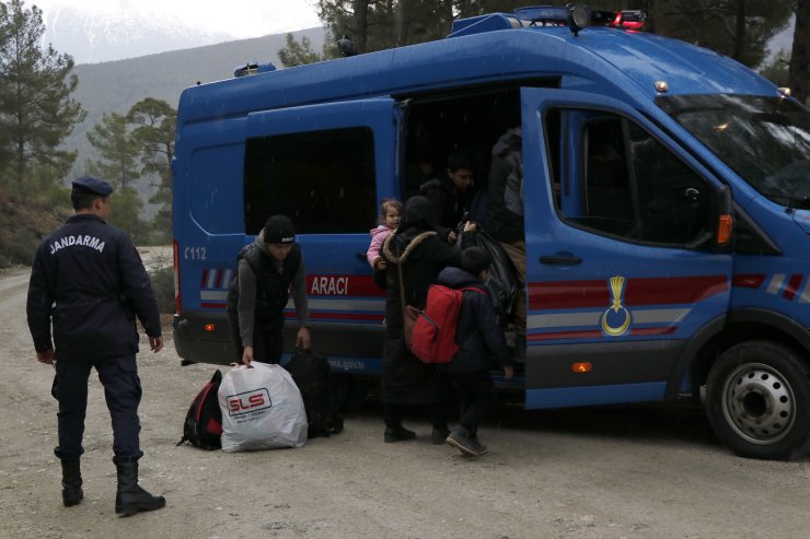 Muğla'da 32 düzensiz göçmen yakalandı