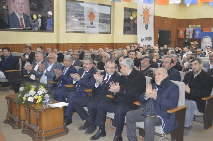 AK Parti Kütahya kongrelerine Tunçbilek beldesinden start verdi