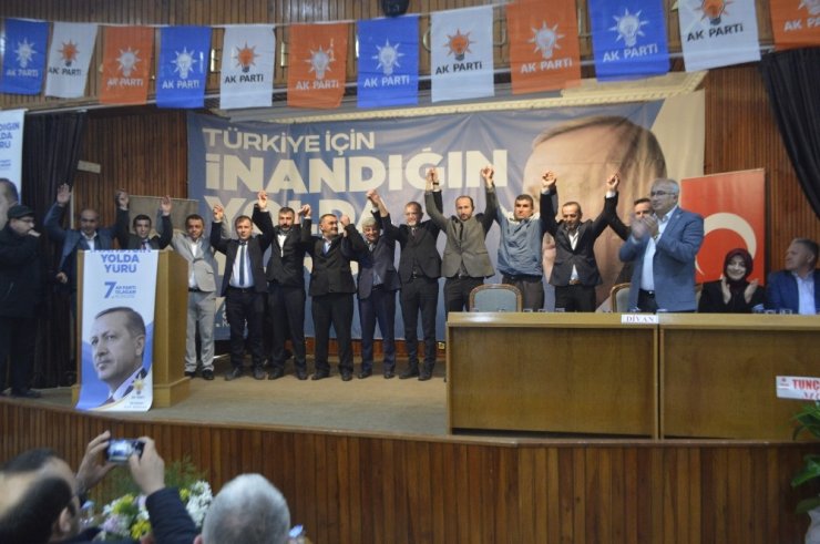 AK Parti Kütahya kongrelerine Tunçbilek beldesinden start verdi