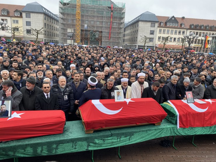 Hanau'daki ırkçı terör kurbanları için cenaze töreni düzenlendi