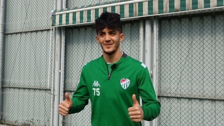 Bursaspor’un sağ kanadı kırık